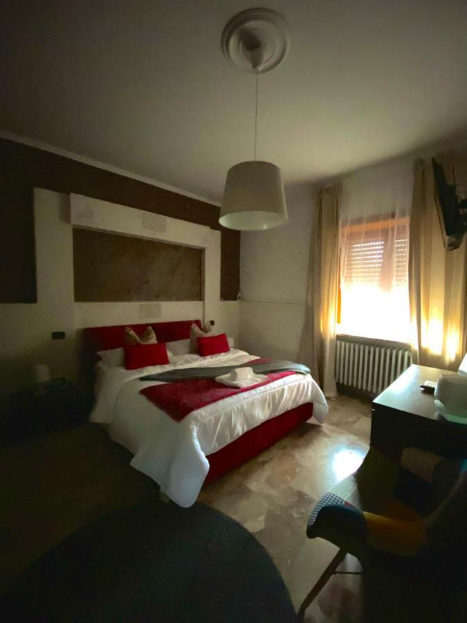 B&B Mo•Si Massa d'Albe Экстерьер фото
